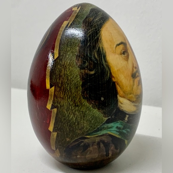Vintage Soviet Era Russian Hand Painted Wooden Decorative Egg - Picture 7 of 16